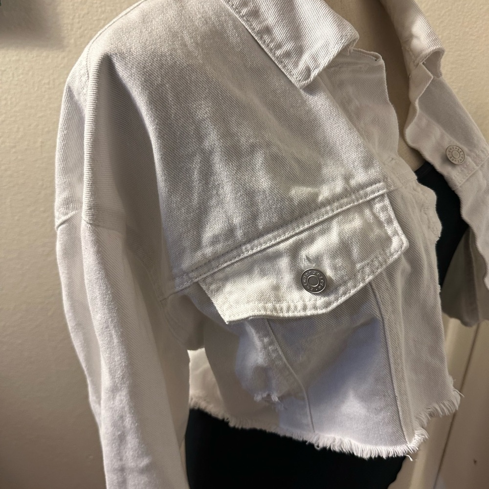 Refuge White Denim Jacket - Picture 3 of 11